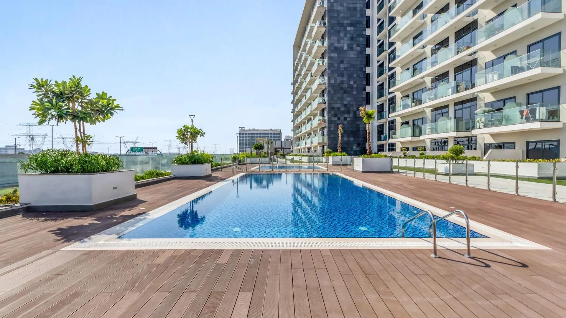 Apartment Luxury Apartment, Pool Scenery Dubai United Arab Emirates