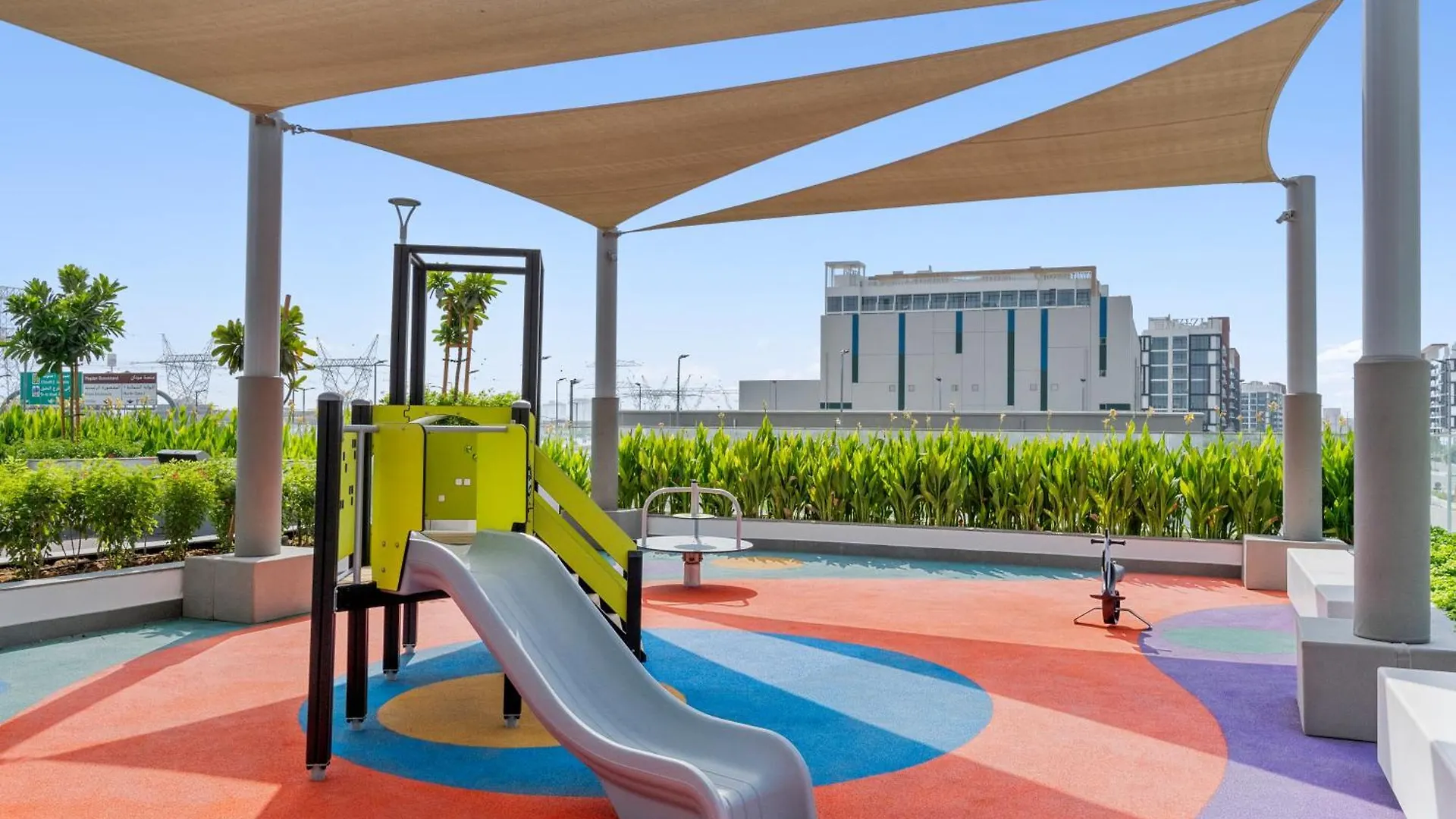 Luxury Apartment, Pool Scenery Dubai 0*,  United Arab Emirates