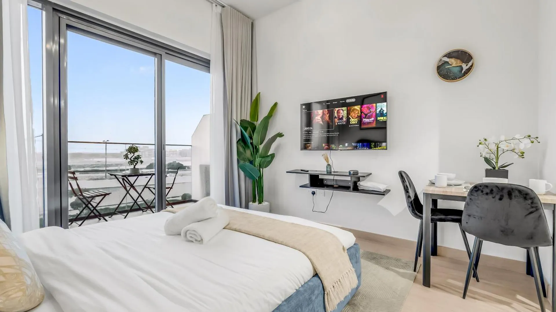 Luxury Apartment, Pool Scenery Dubai 0*,